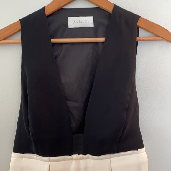 A.L.C. 2013 Black & White Deep Neck Open Back Short Dress Women's Medium - Picture 3 of 12